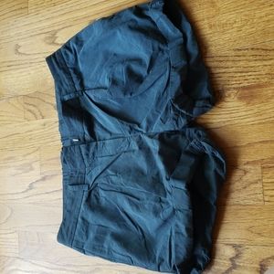 Elizabeth and James shorts